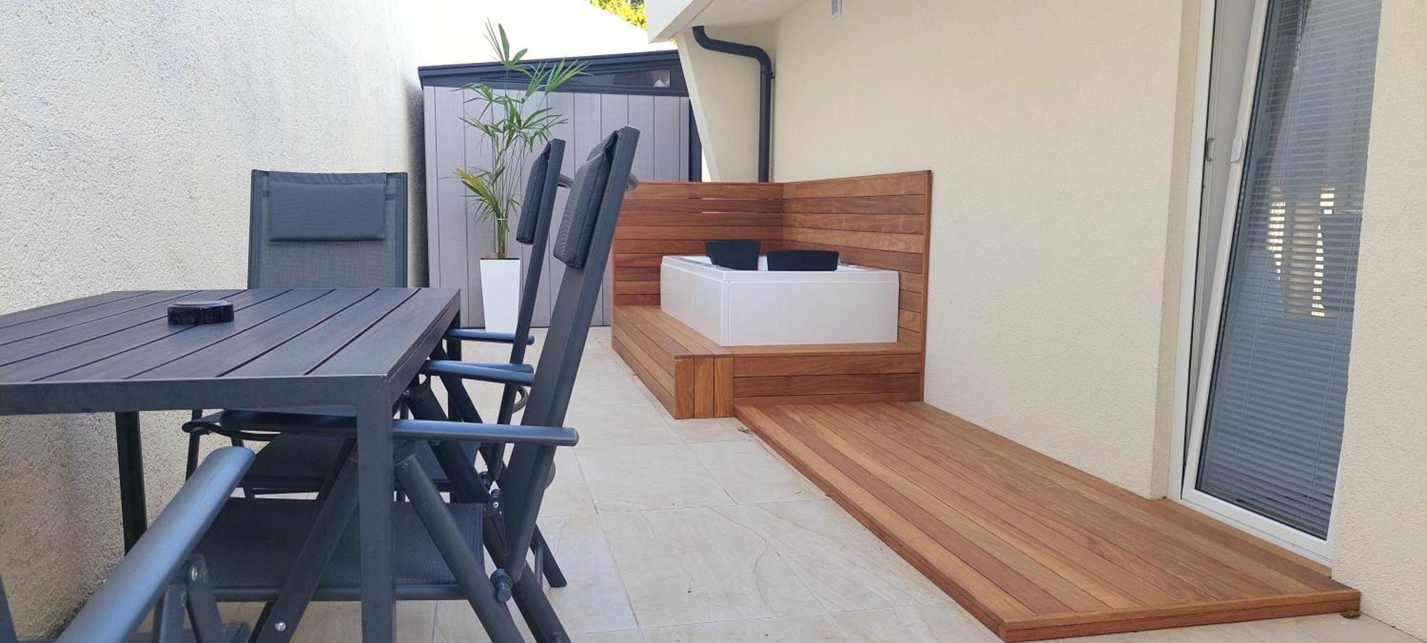 Penthouse Jacuzzi & Pool Apartmants 奥帕提亚 外观 照片