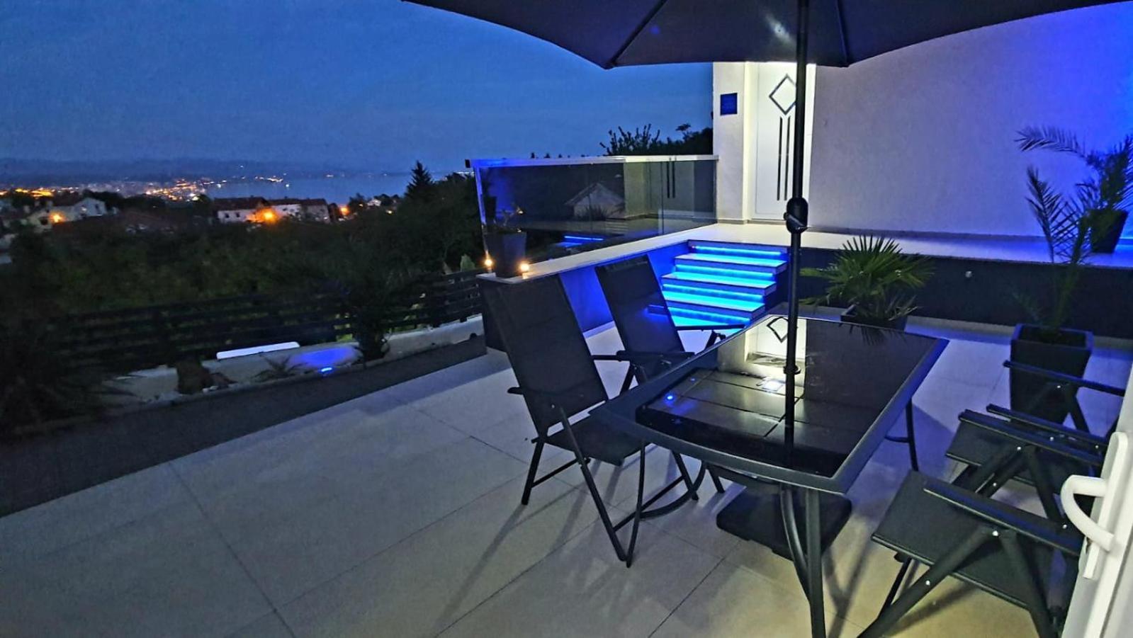 Penthouse Jacuzzi & Pool Apartmants 奥帕提亚 外观 照片