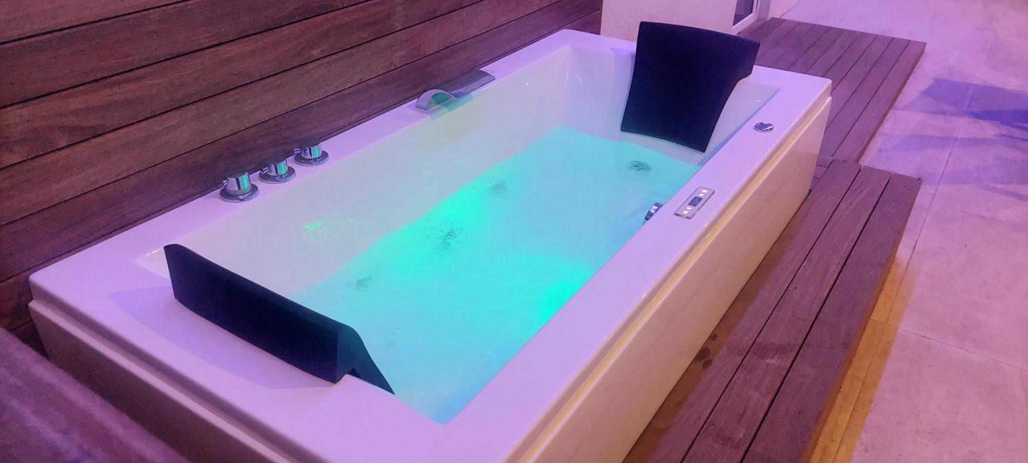 Penthouse Jacuzzi & Pool Apartmants 奥帕提亚 外观 照片