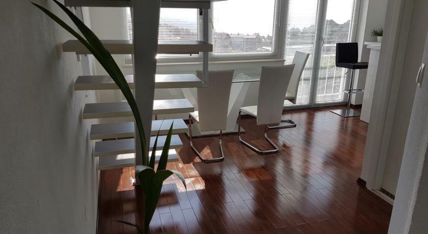 Penthouse Jacuzzi & Pool Apartmants 奥帕提亚 外观 照片
